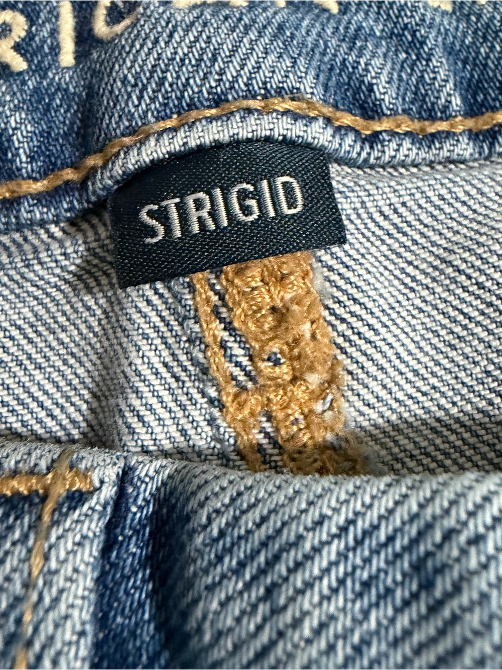 American Eagle Light Wash Straight Long Jeans - Picture 5 of 6